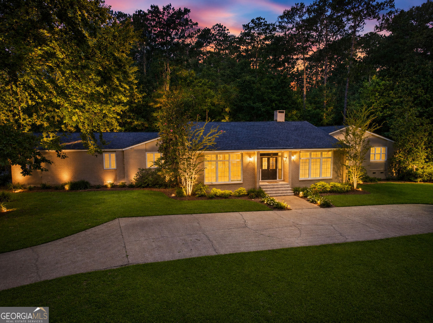 20 Cherokee Road