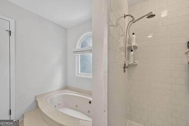 1158 Brookhaven Woods Court NE