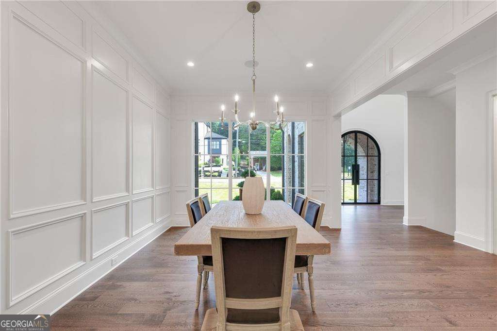 228 Thomas Circle