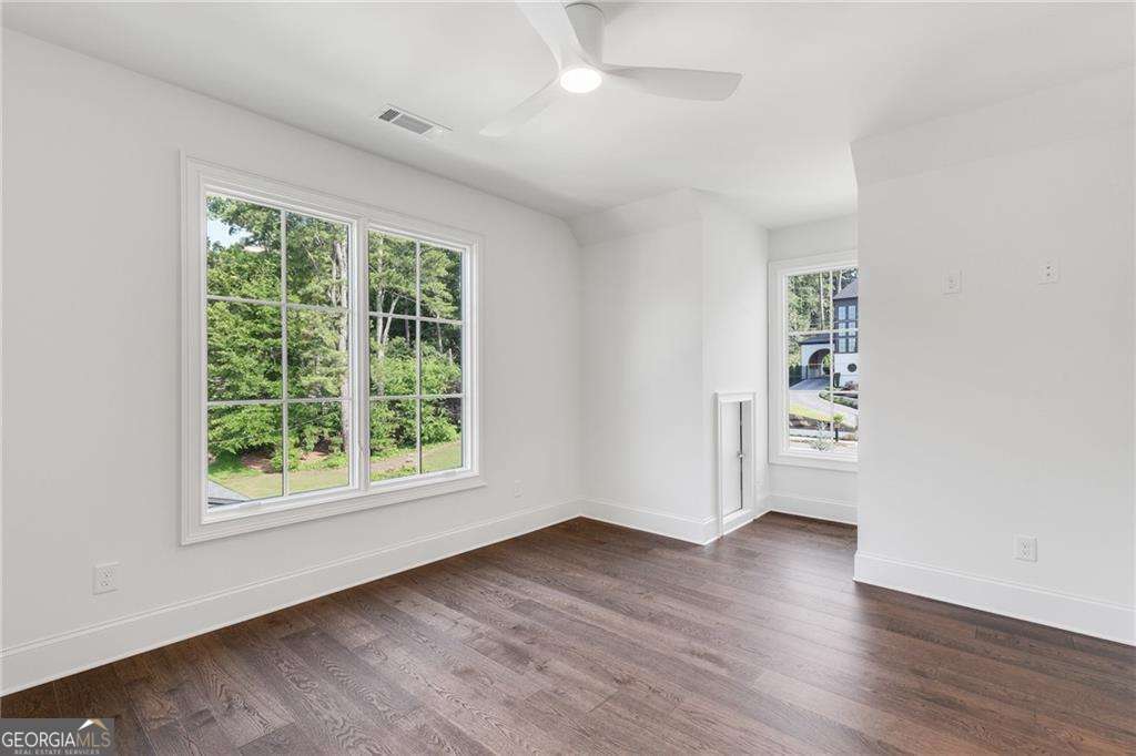228 Thomas Circle