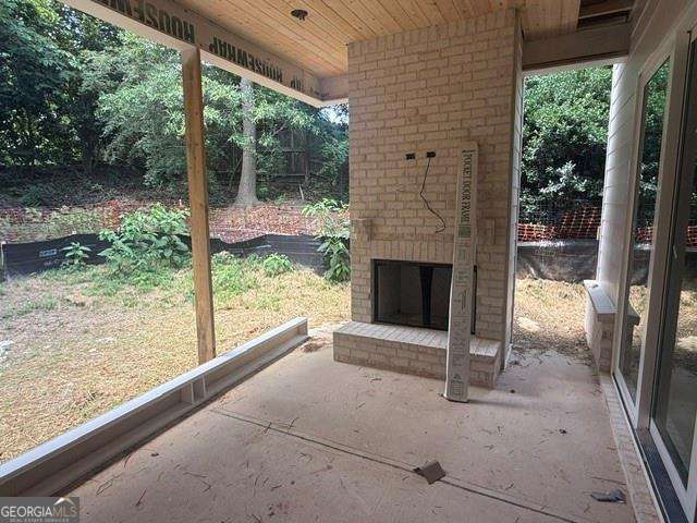 2932 Surrey Lane