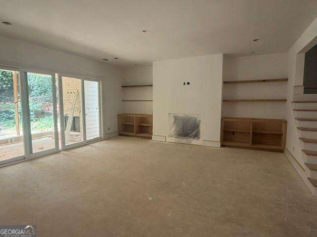 2932 Surrey Lane