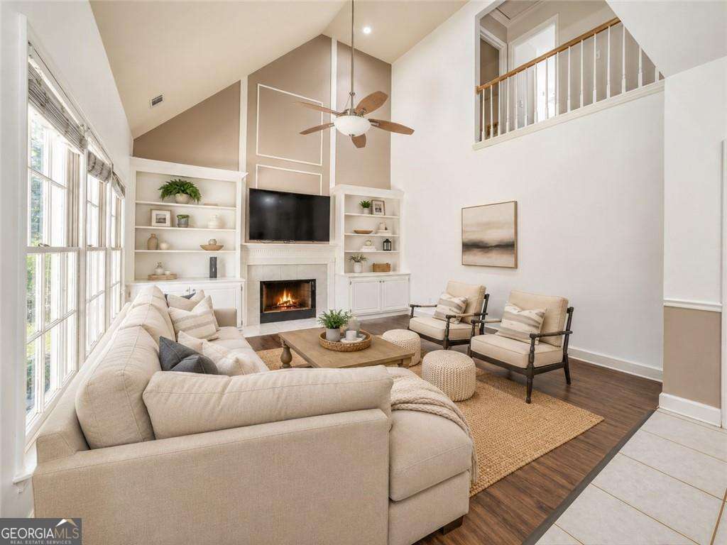 1595 Watercove Lane