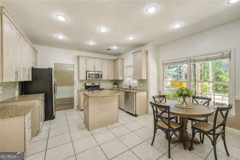 1595 Watercove Lane