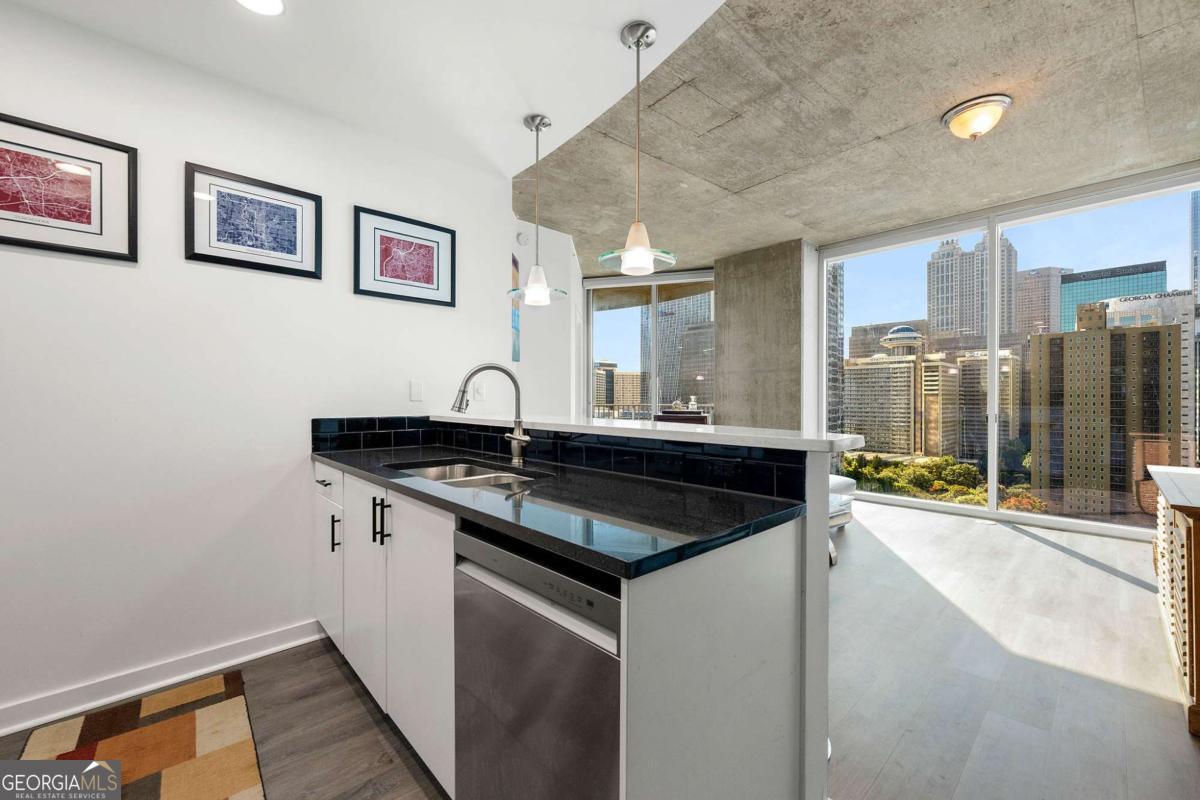 400 W Peachtree Street NW # 2011