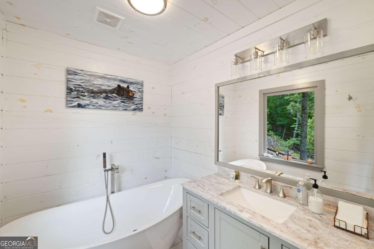 115 Necowa Cove Overlook