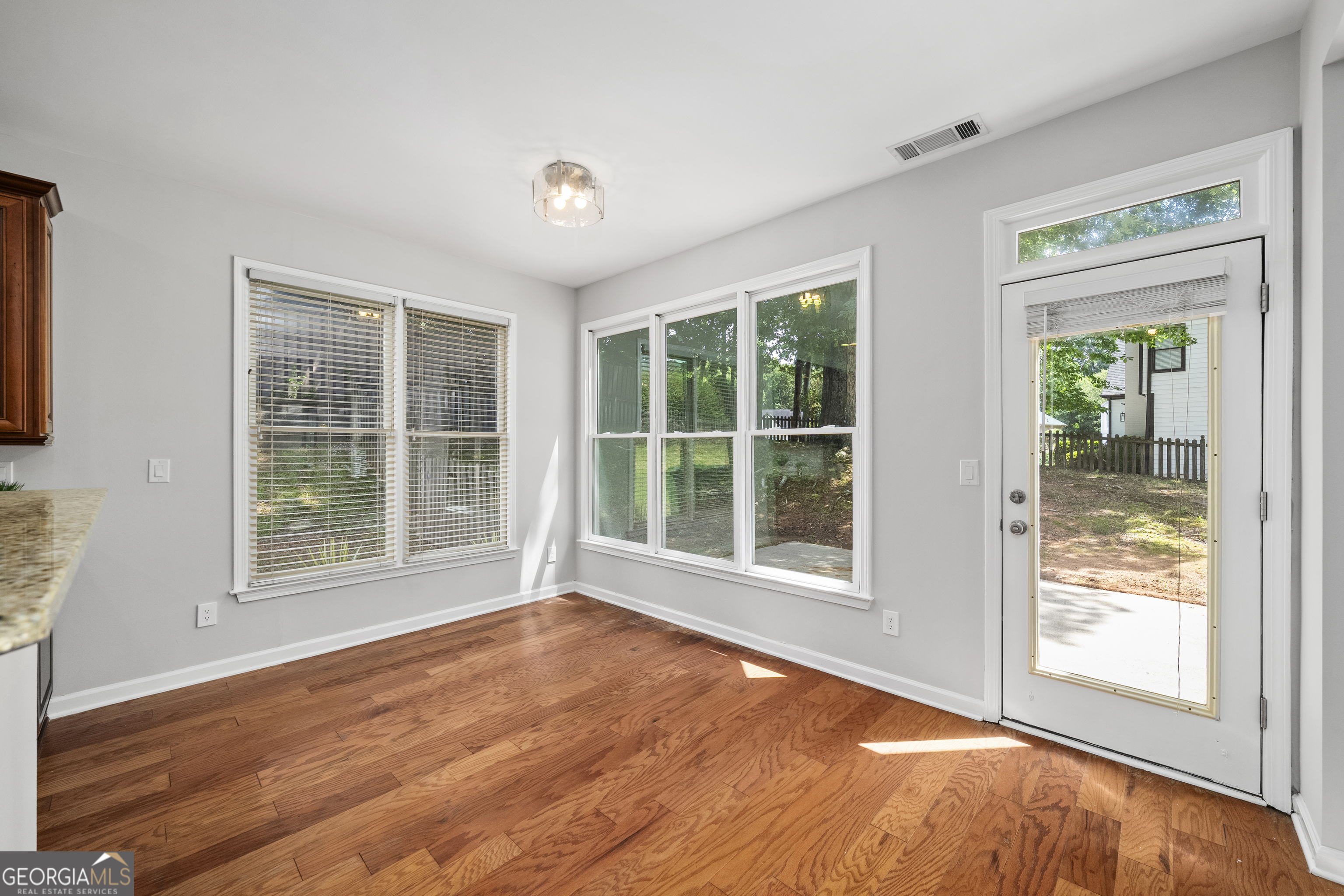 1150 Timberline Place