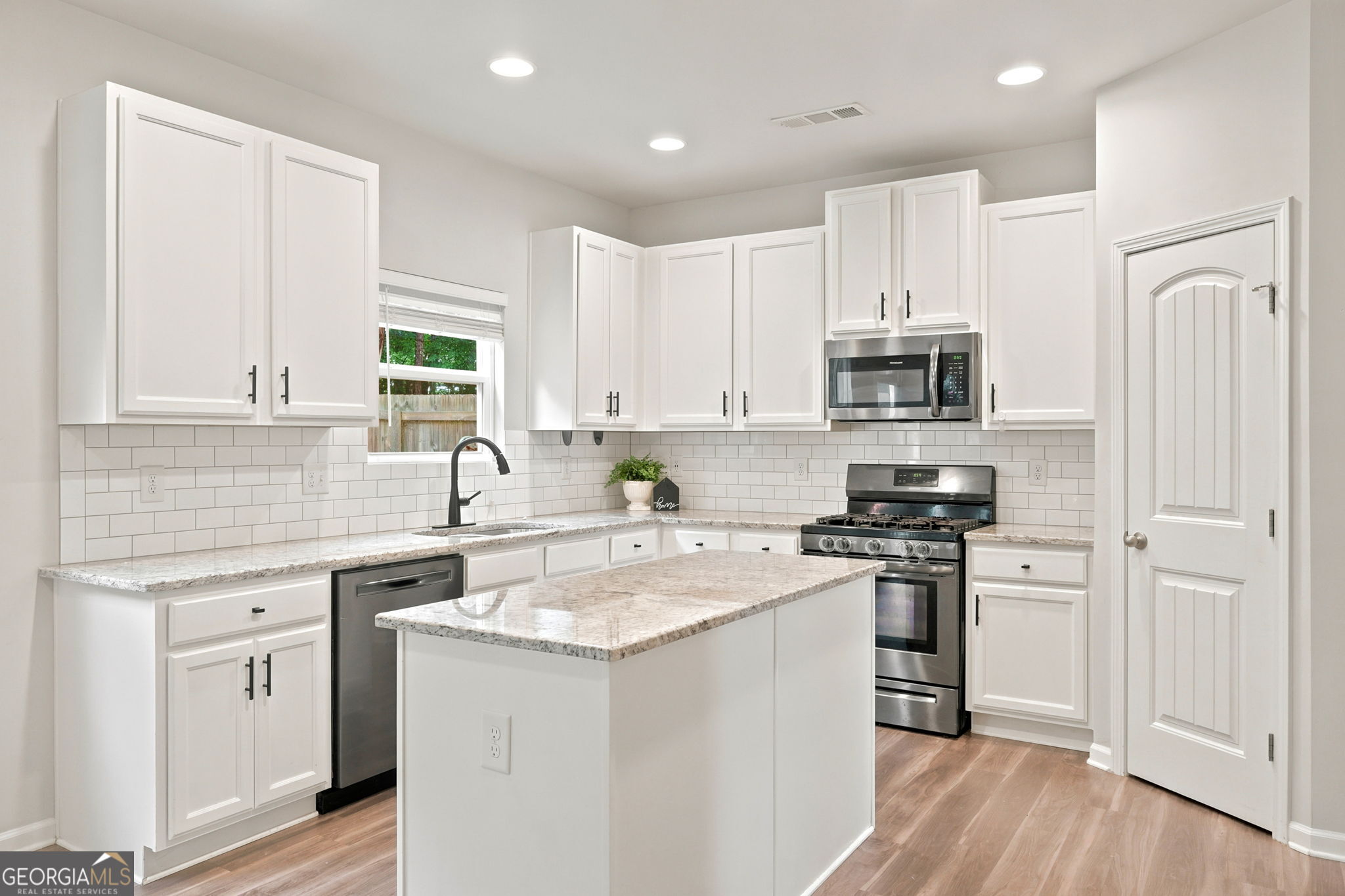 150 Laurelcrest Lane