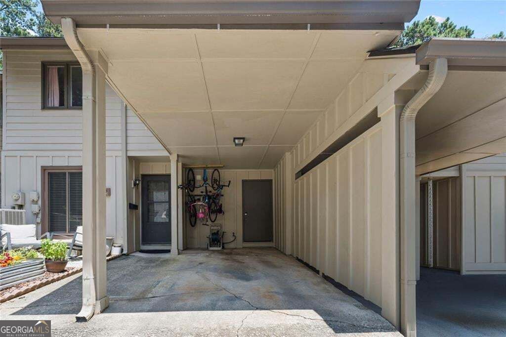 897 Cedar Canyon Square SE