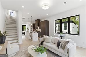 1190 Penny Lane