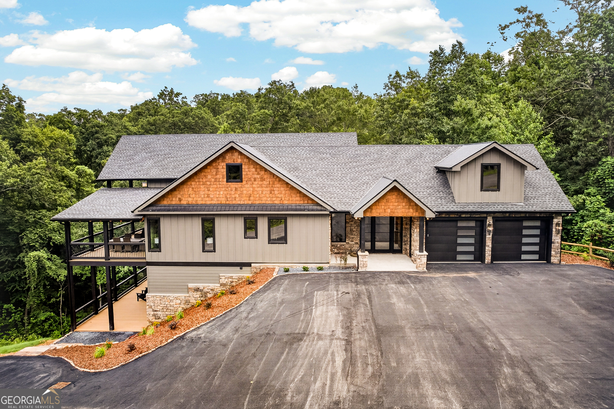 44 Staurolite Mountain Road