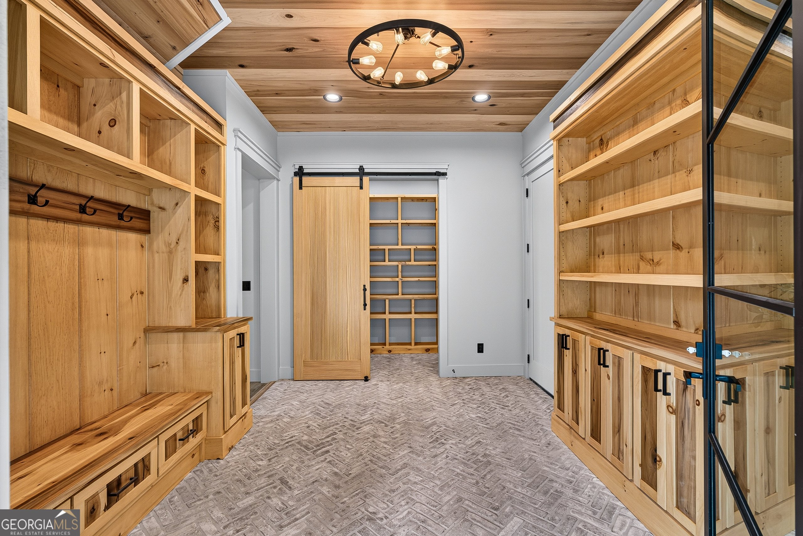 44 Staurolite Mountain Road