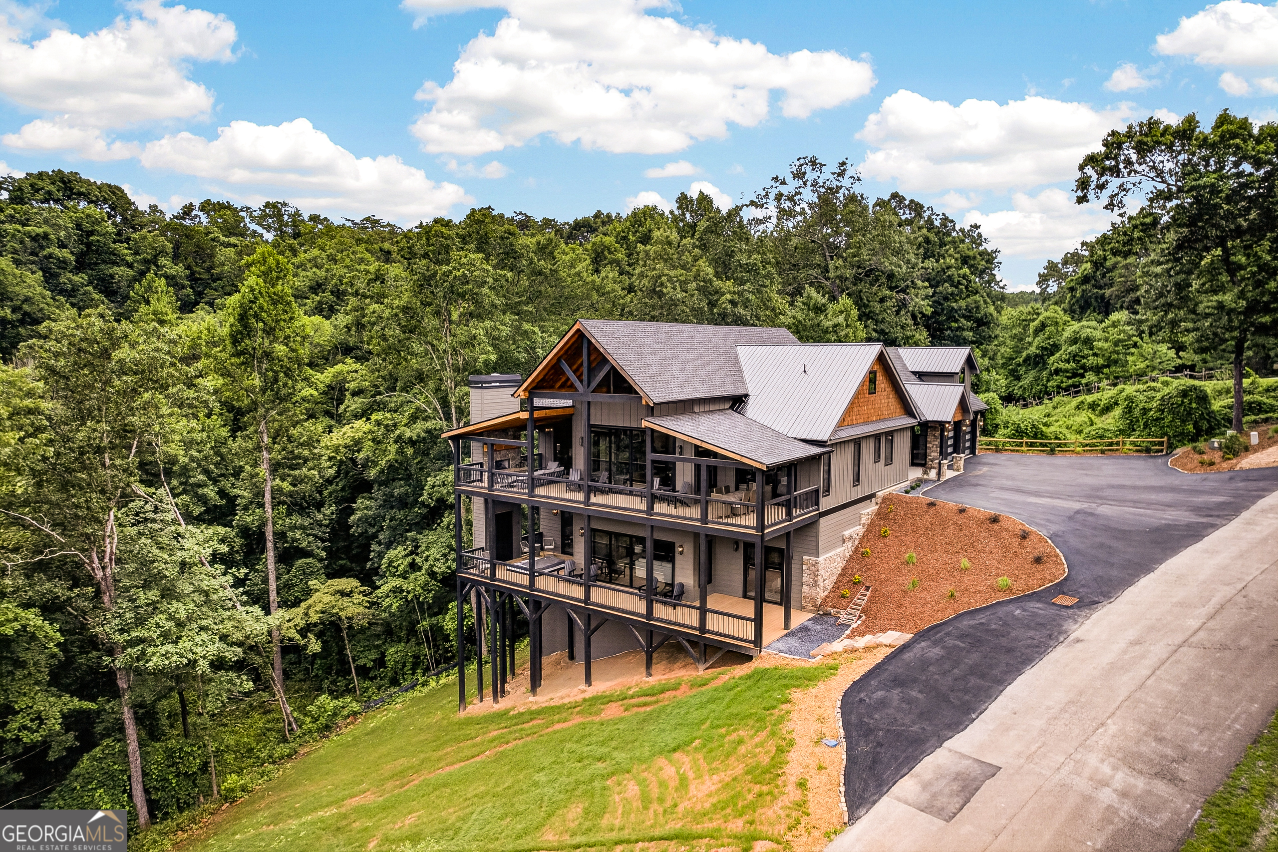 44 Staurolite Mountain Road