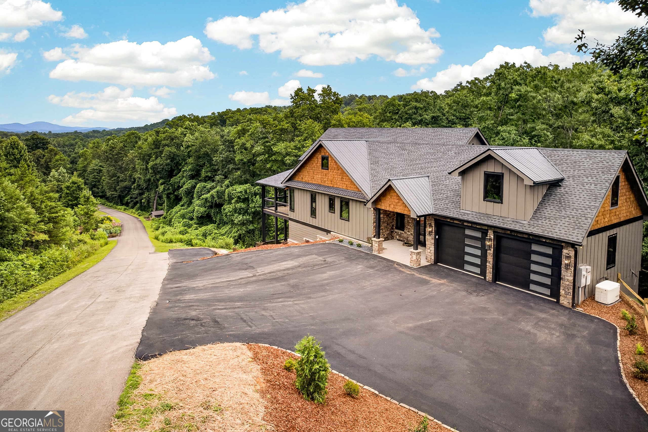 44 Staurolite Mountain Road