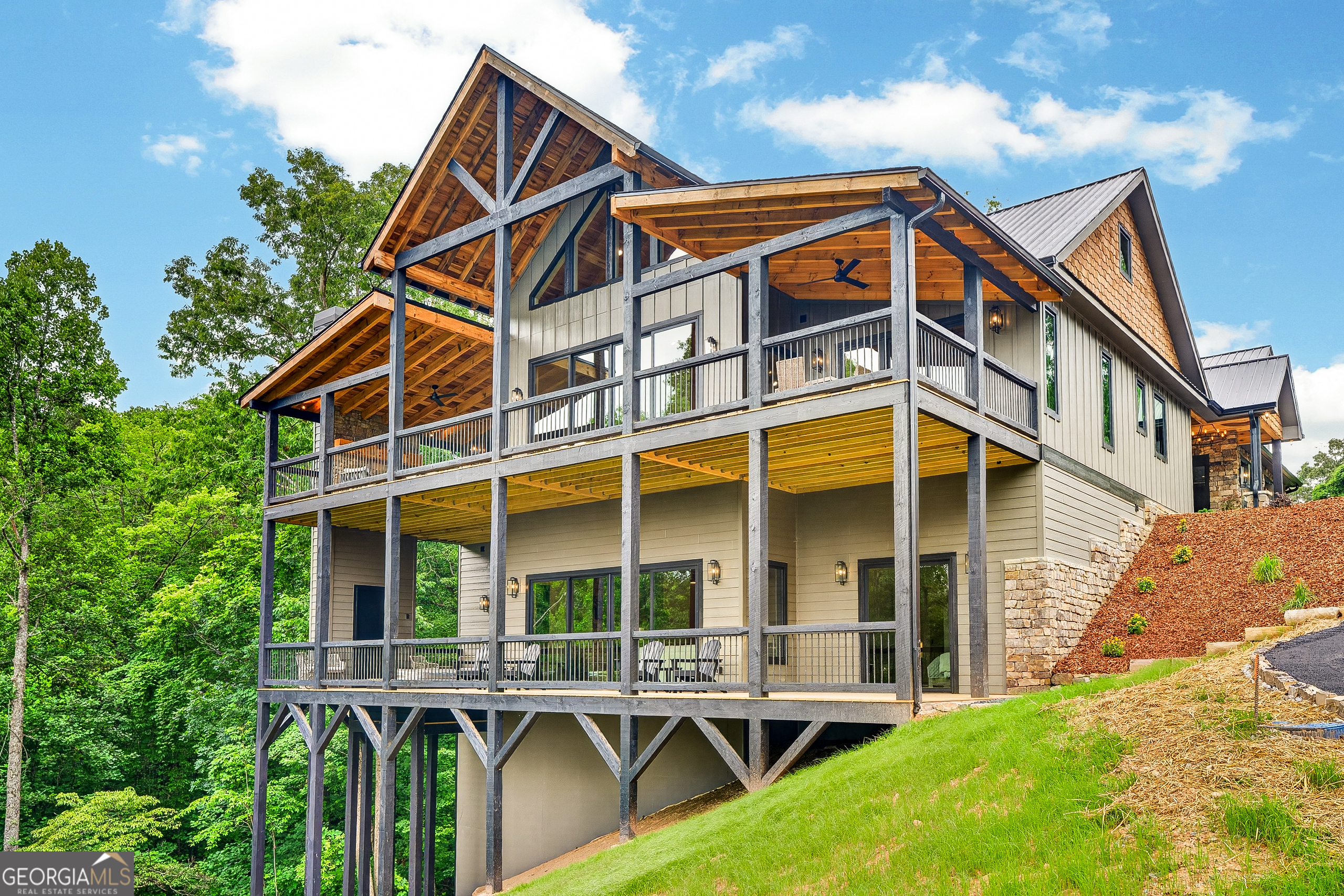 44 Staurolite Mountain Road