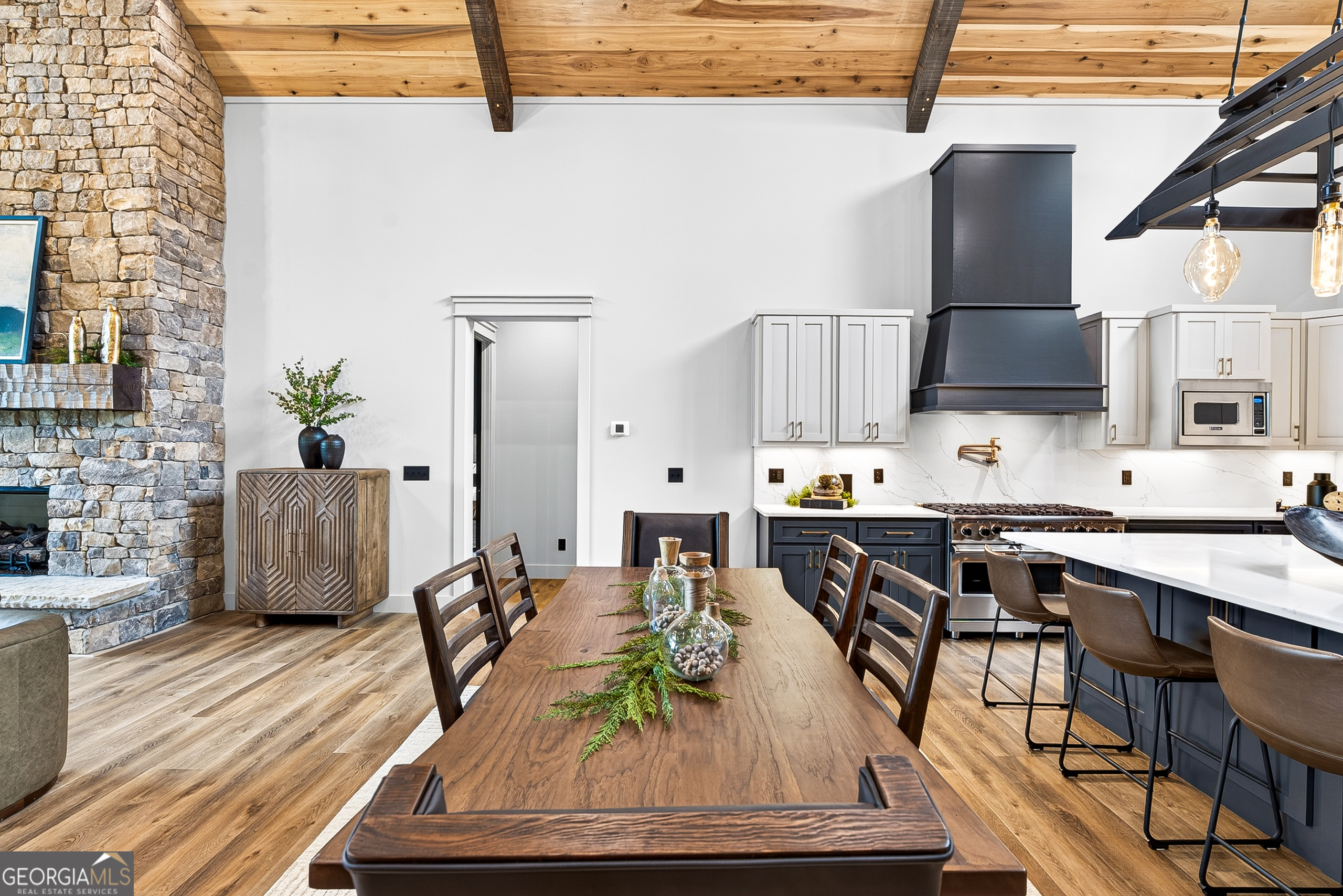 44 Staurolite Mountain Road