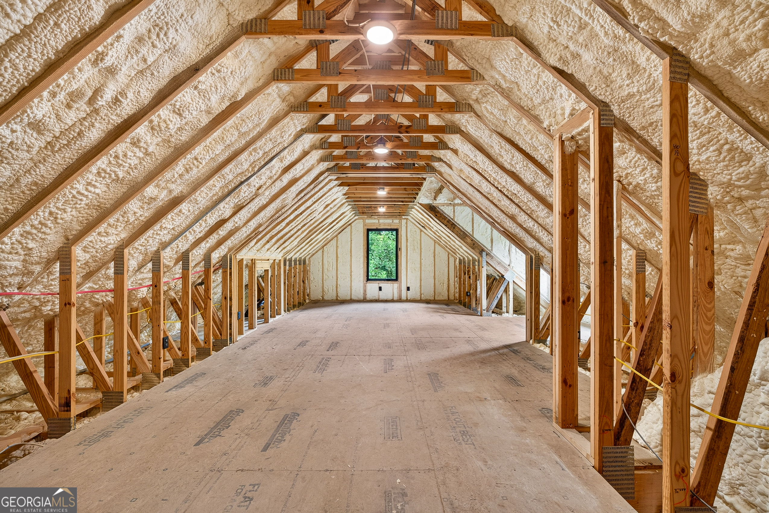 44 Staurolite Mountain Road