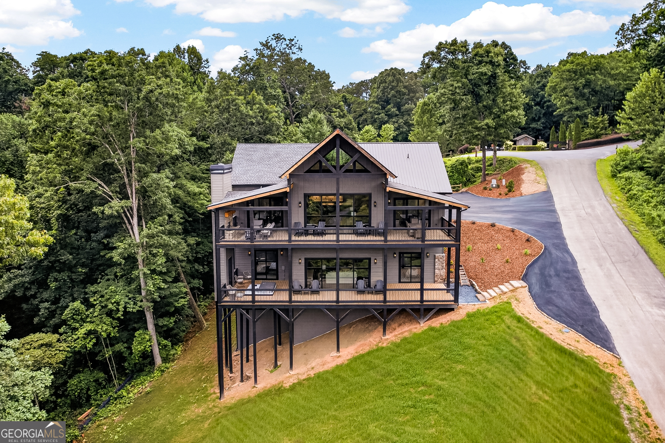 44 Staurolite Mountain Road
