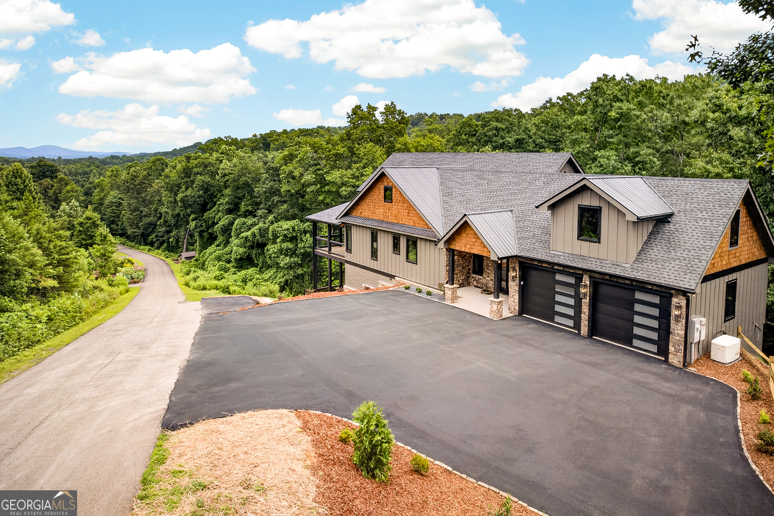 44 Staurolite Mountain Road