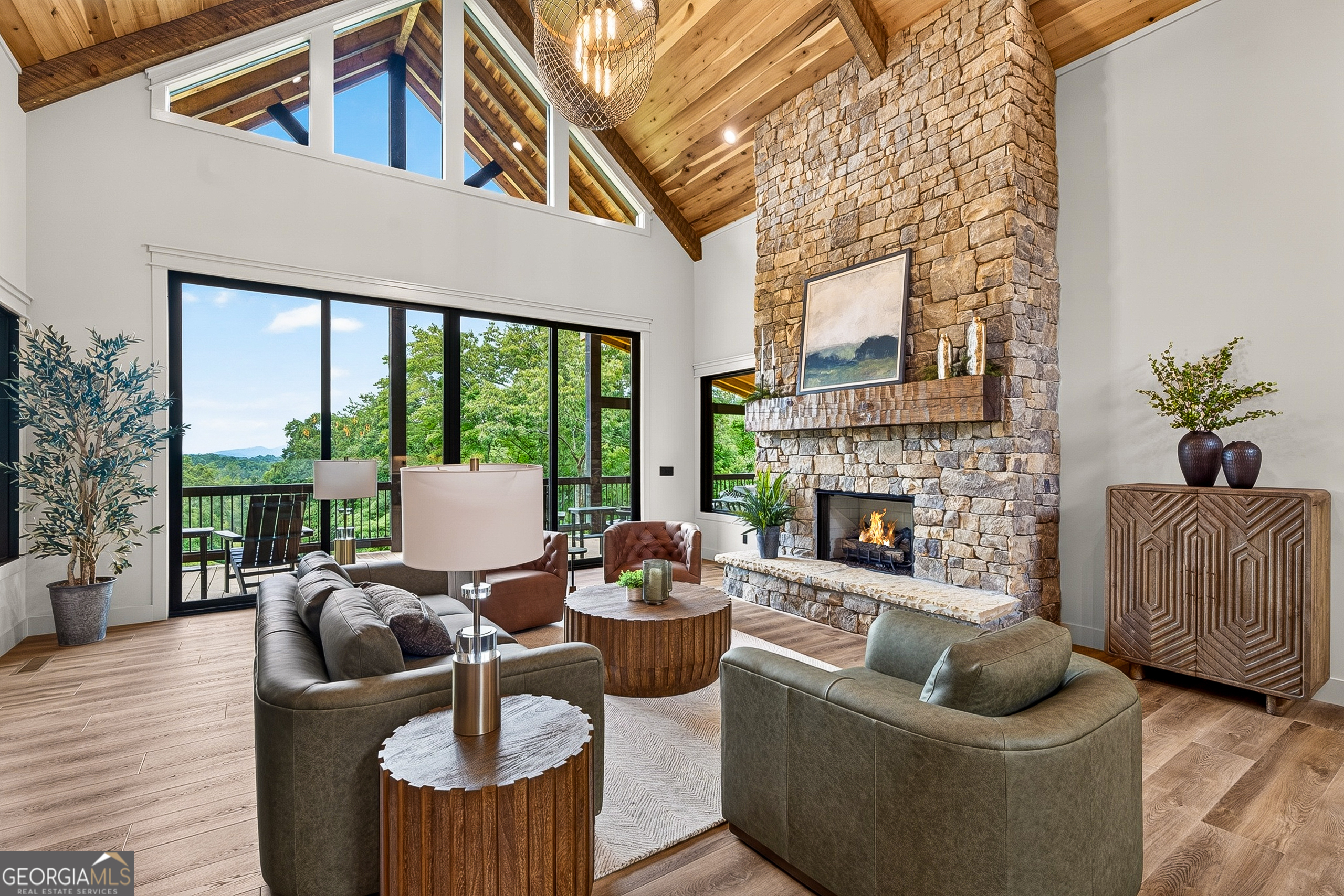 44 Staurolite Mountain Road