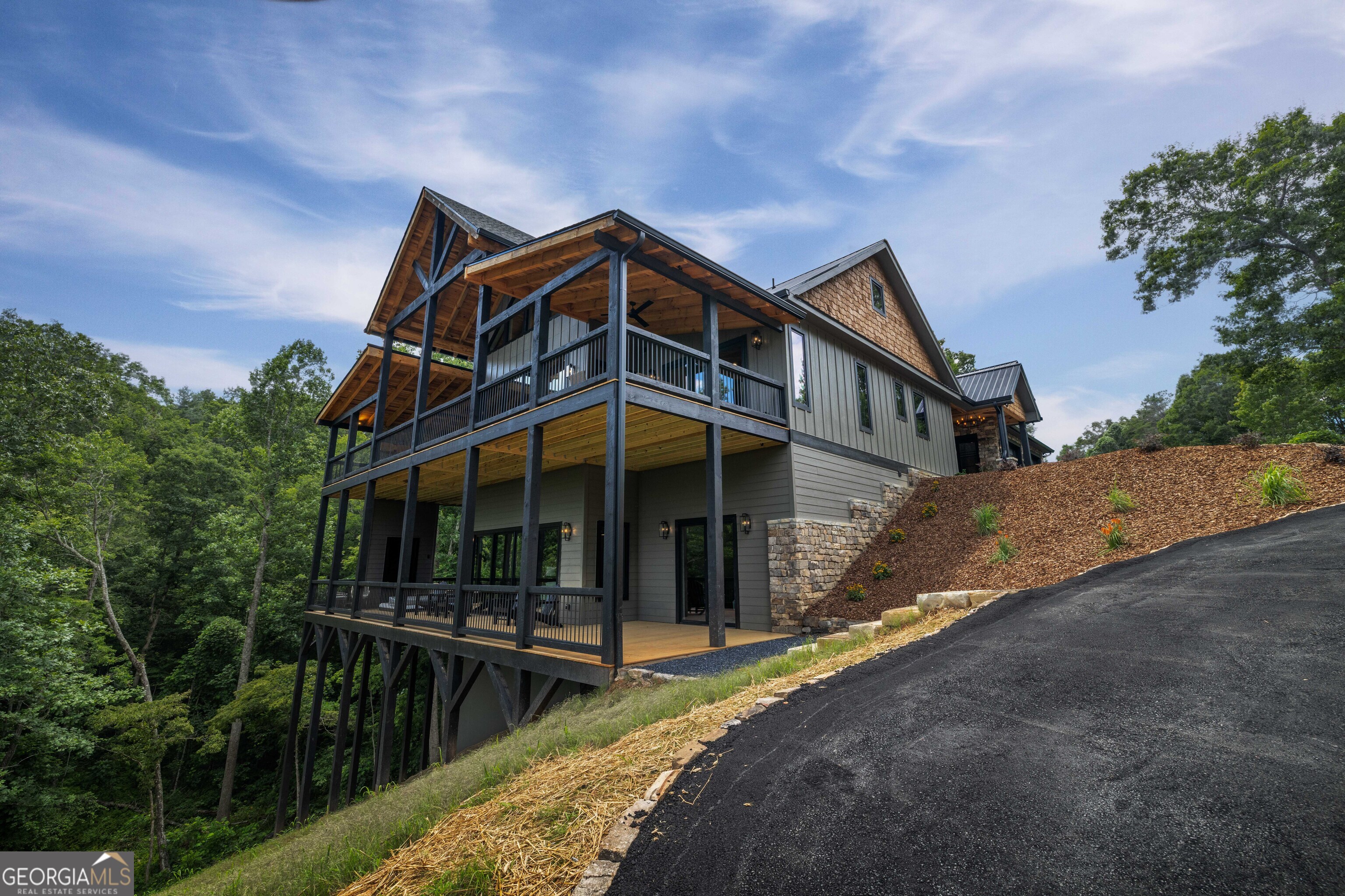 44 Staurolite Mountain Road