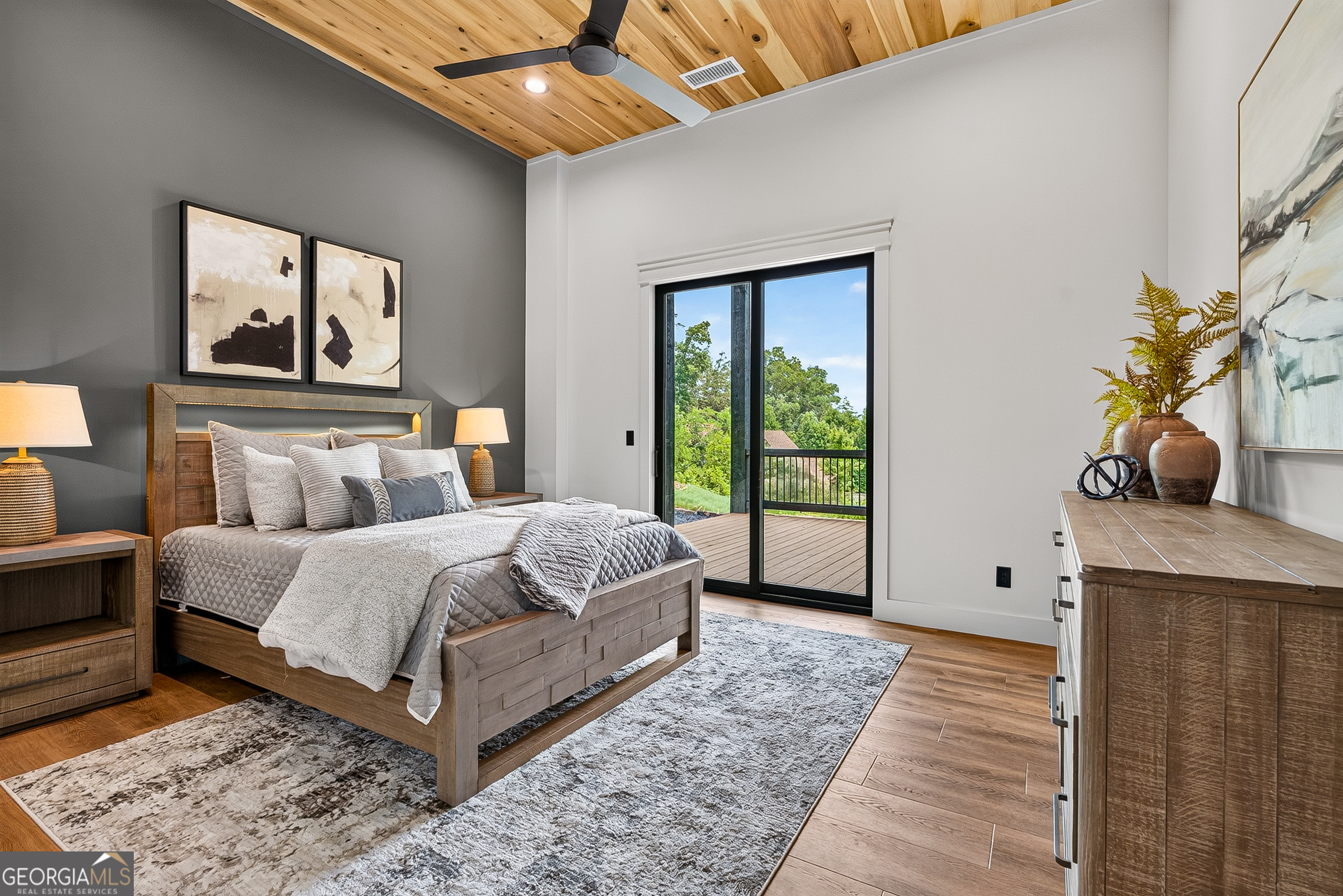 44 Staurolite Mountain Road
