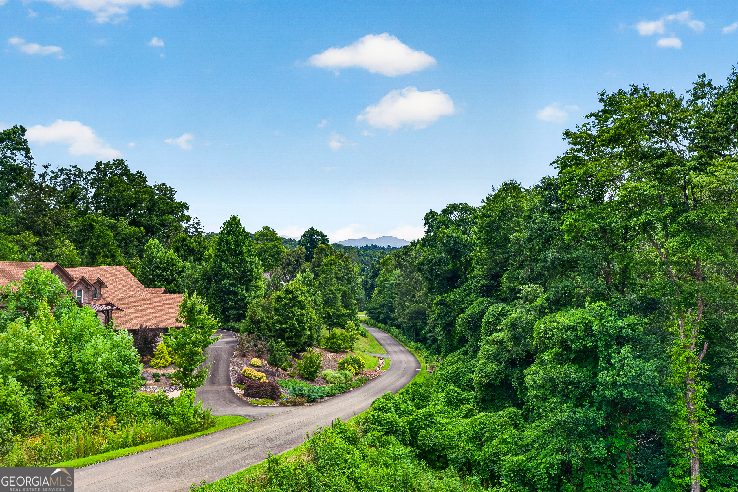 44 Staurolite Mountain Road