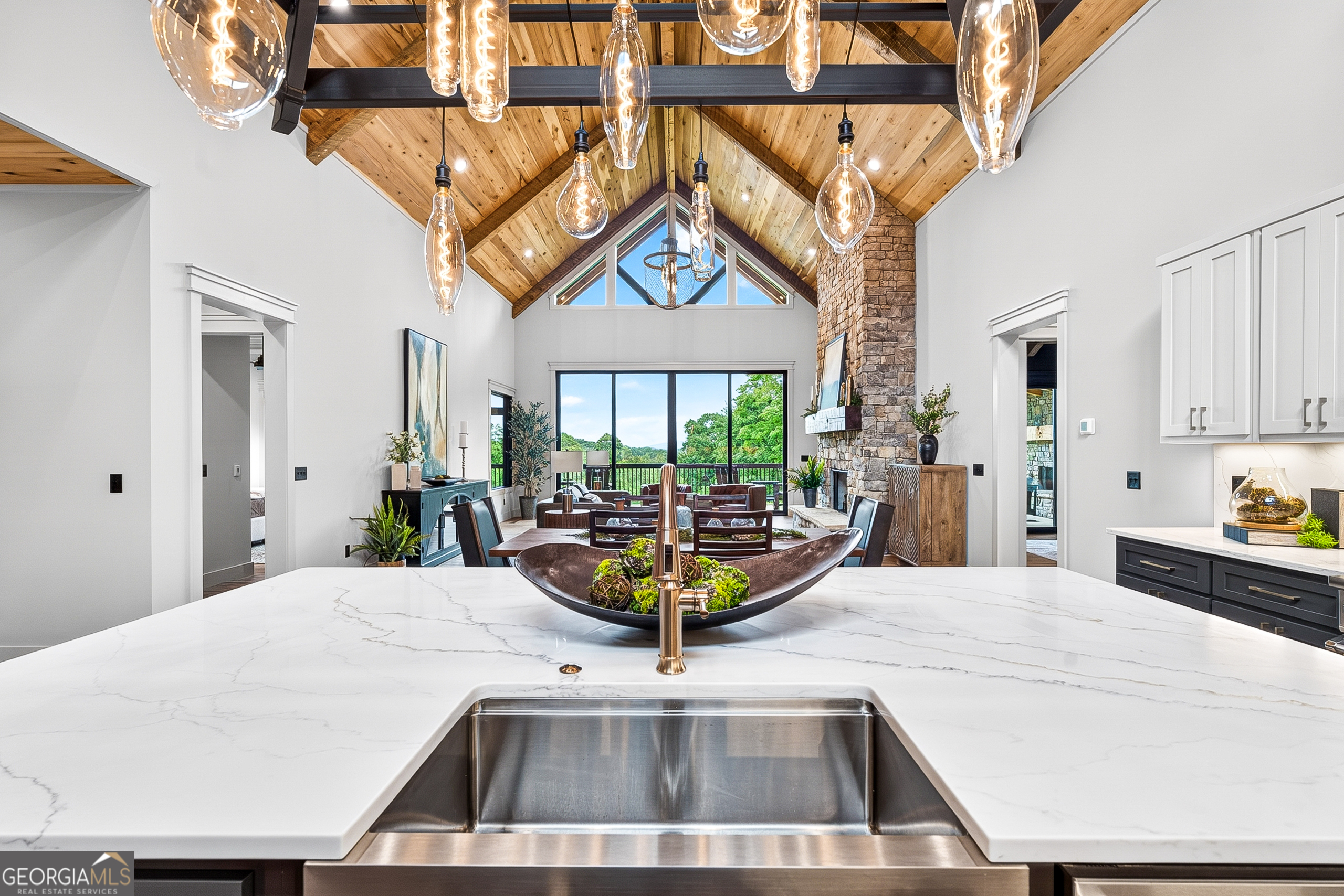 44 Staurolite Mountain Road