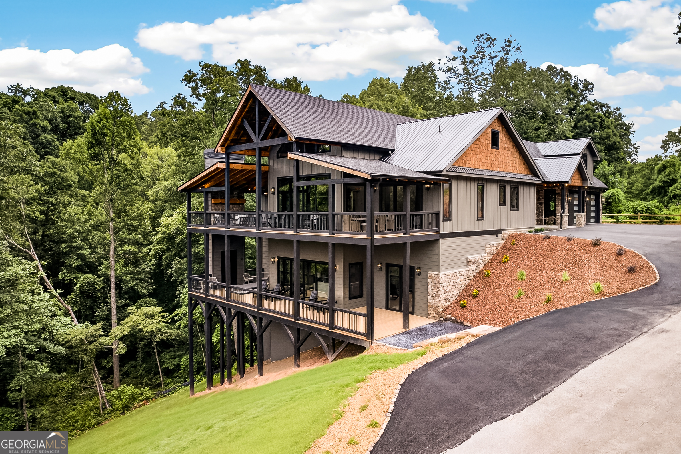 44 Staurolite Mountain Road