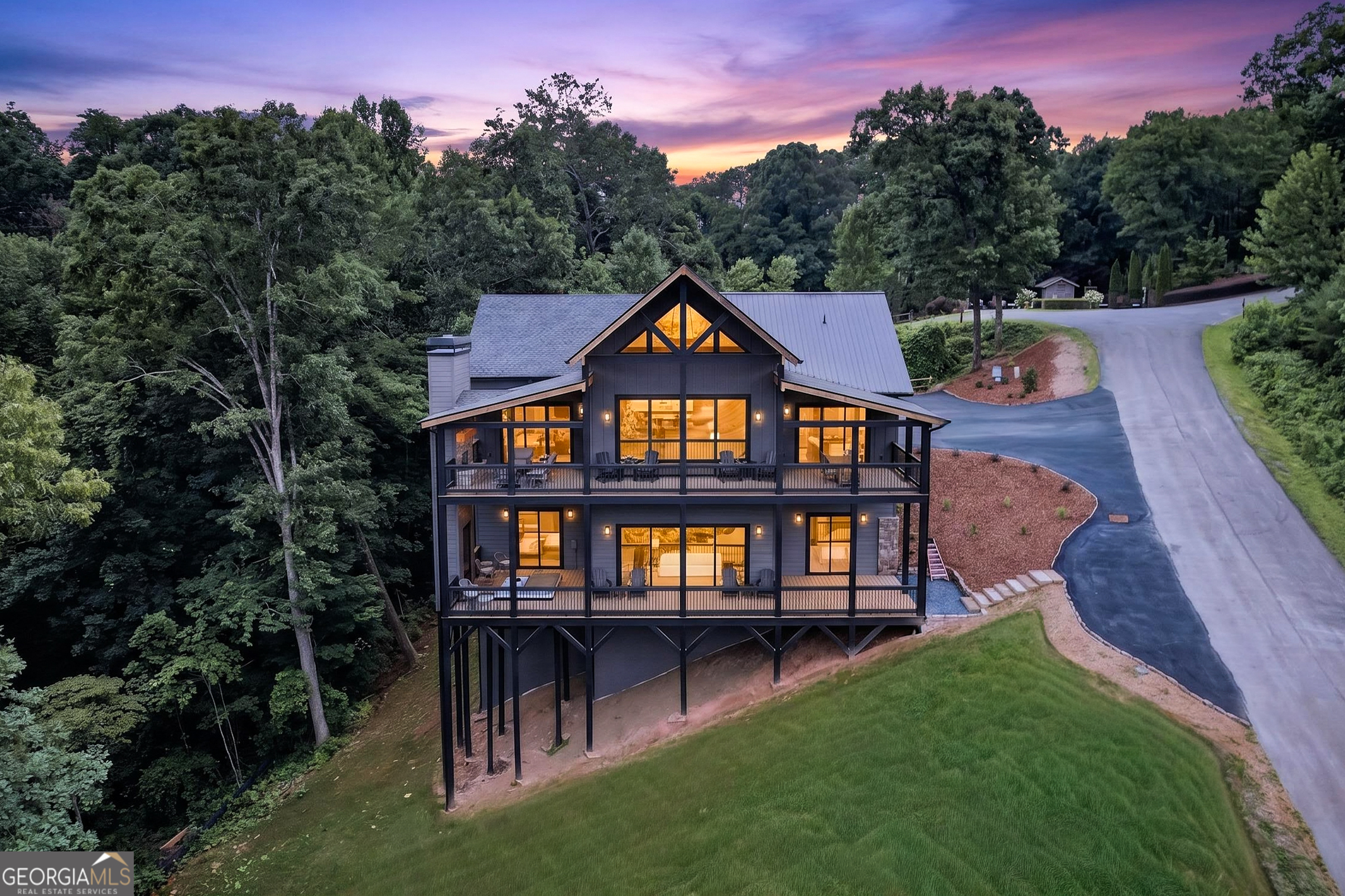 44 Staurolite Mountain Road