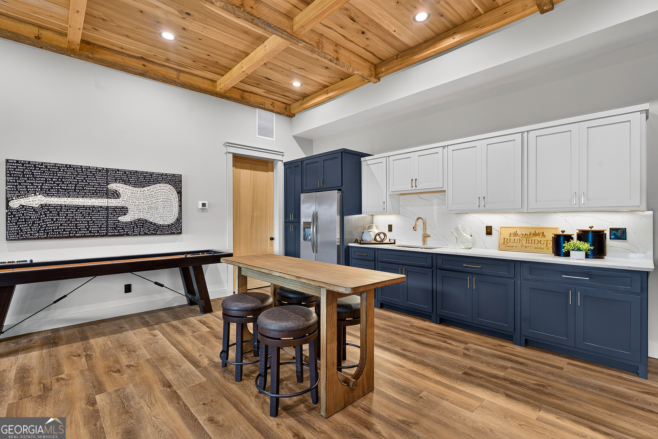 44 Staurolite Mountain Road