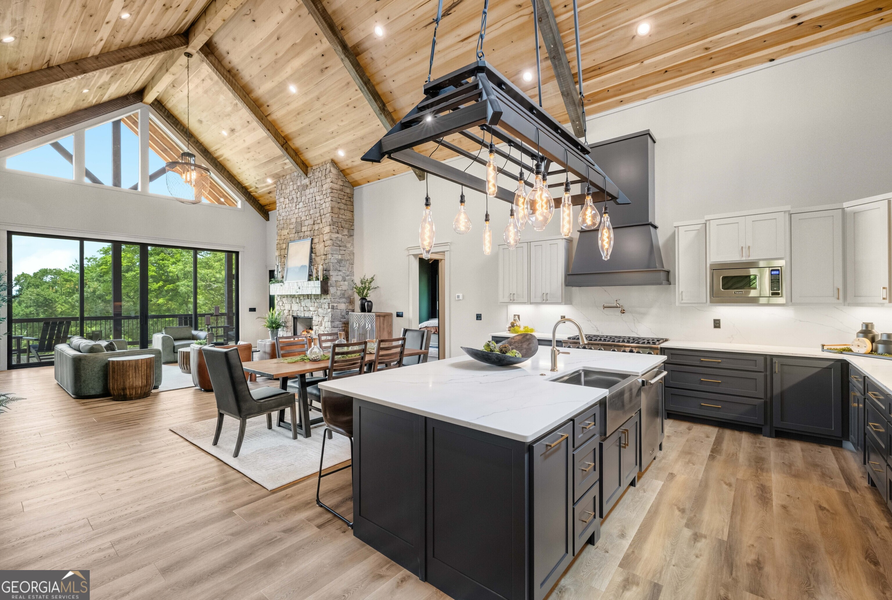 44 Staurolite Mountain Road