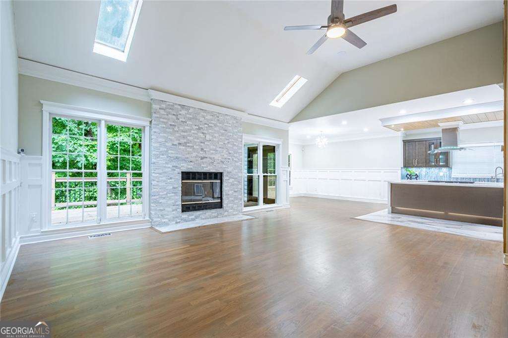 3924 Ashford Dunwood Road NE