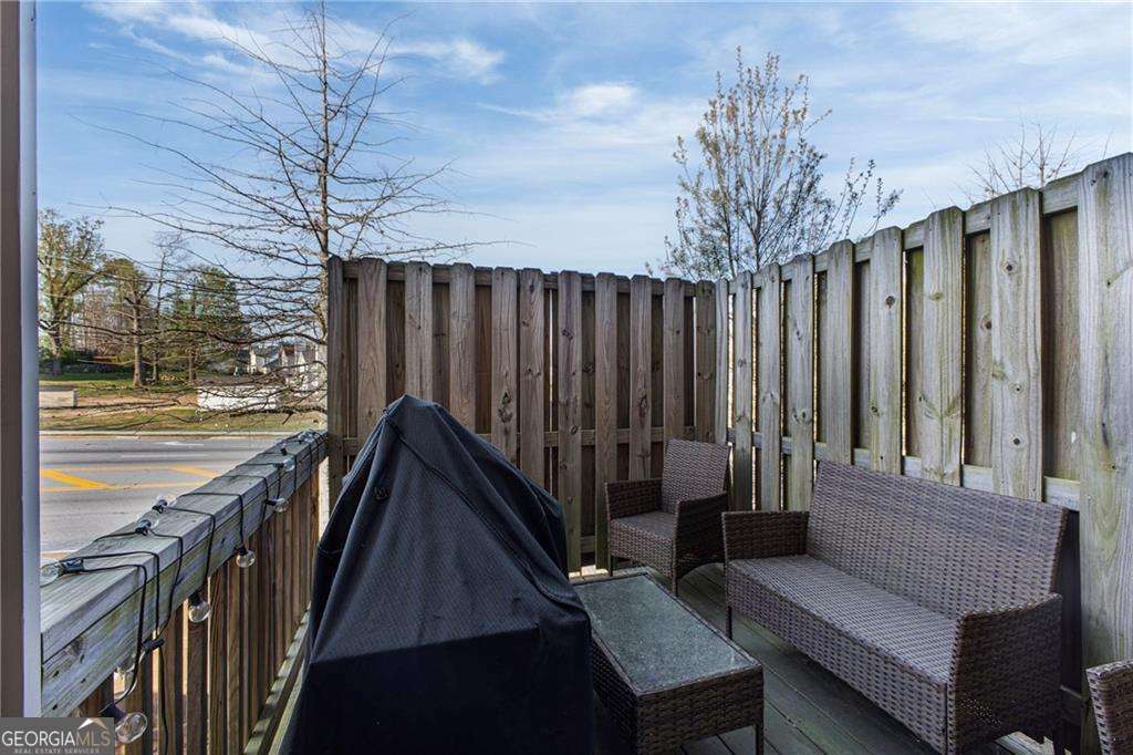 2275 Rolling Trail