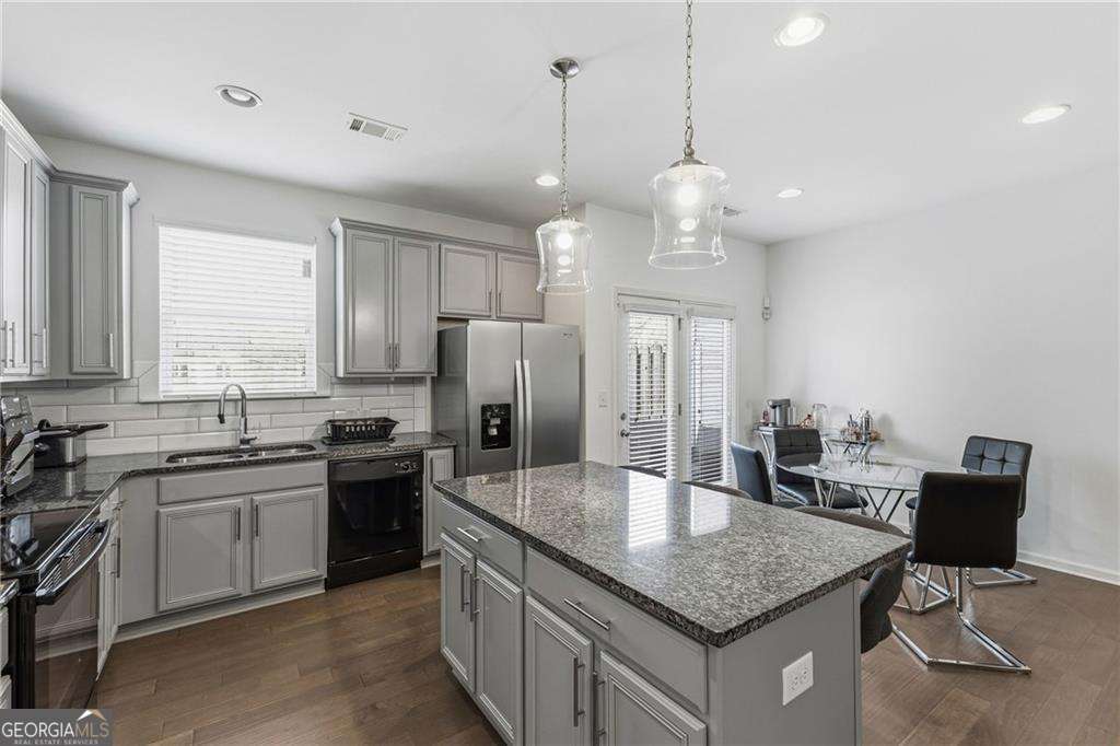 2275 Rolling Trail