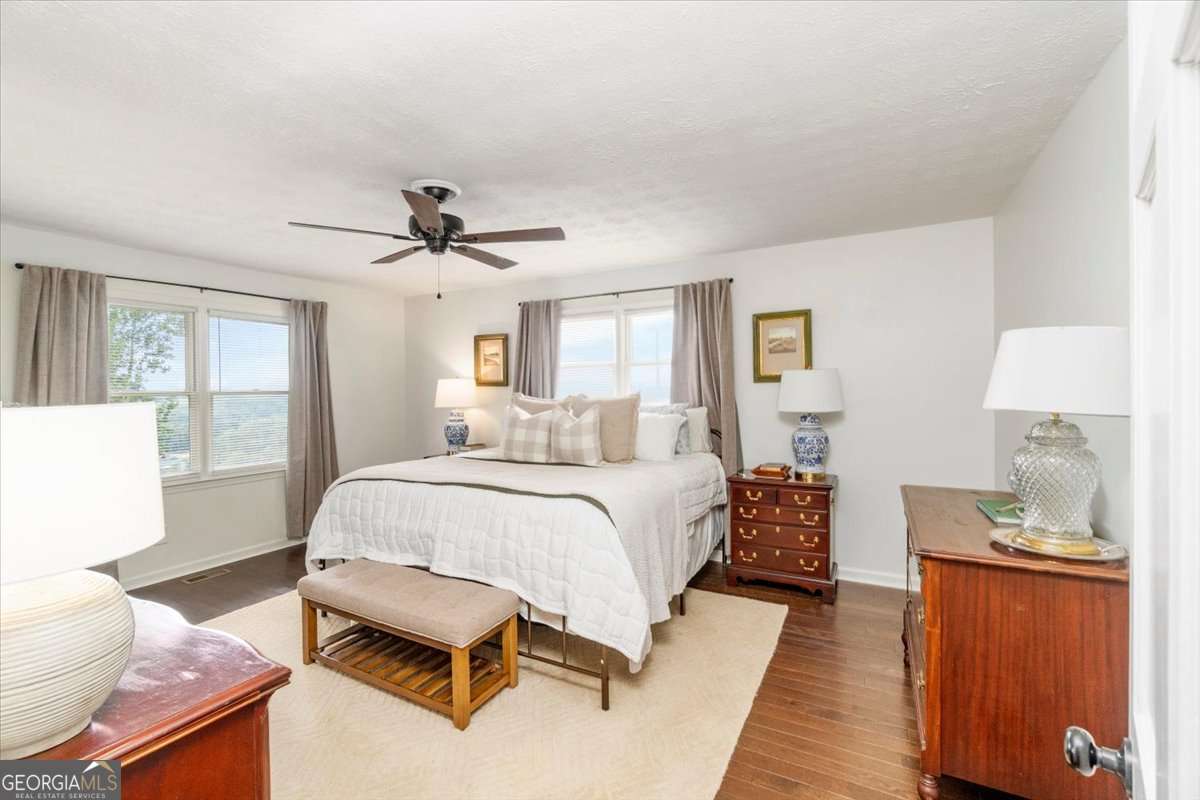 3039 Manor Ridge Drive
