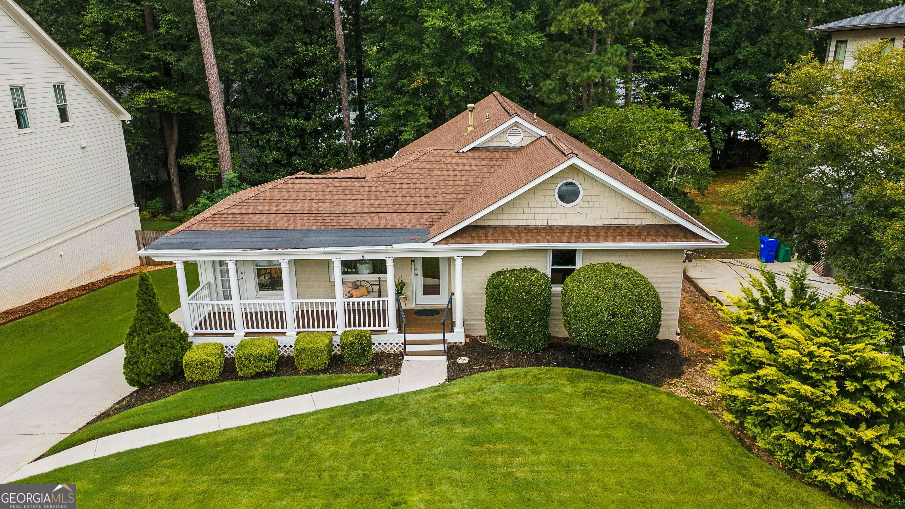 2302 Briarwood Hills Drive NE