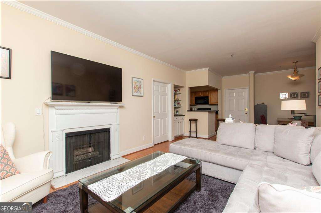 2921 Lenox Road NE # 309