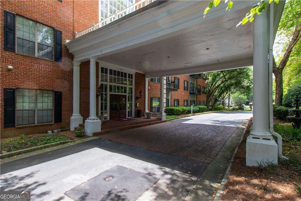 2921 Lenox Road NE # 309