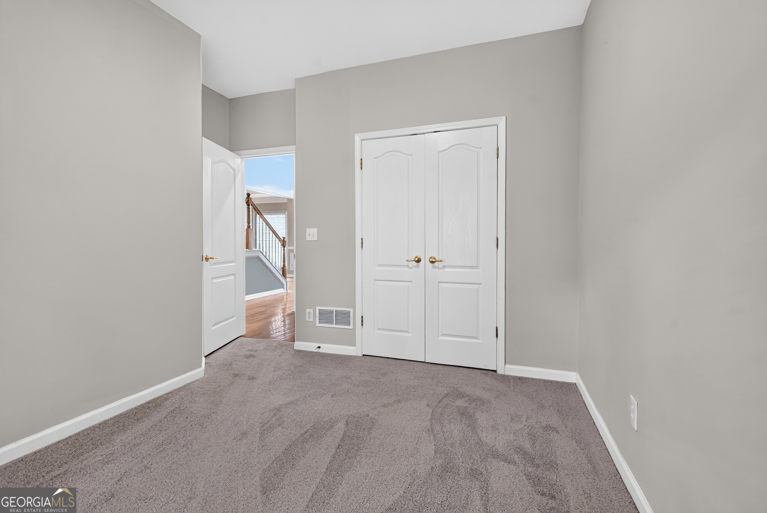 332 Hickory Haven Terrace