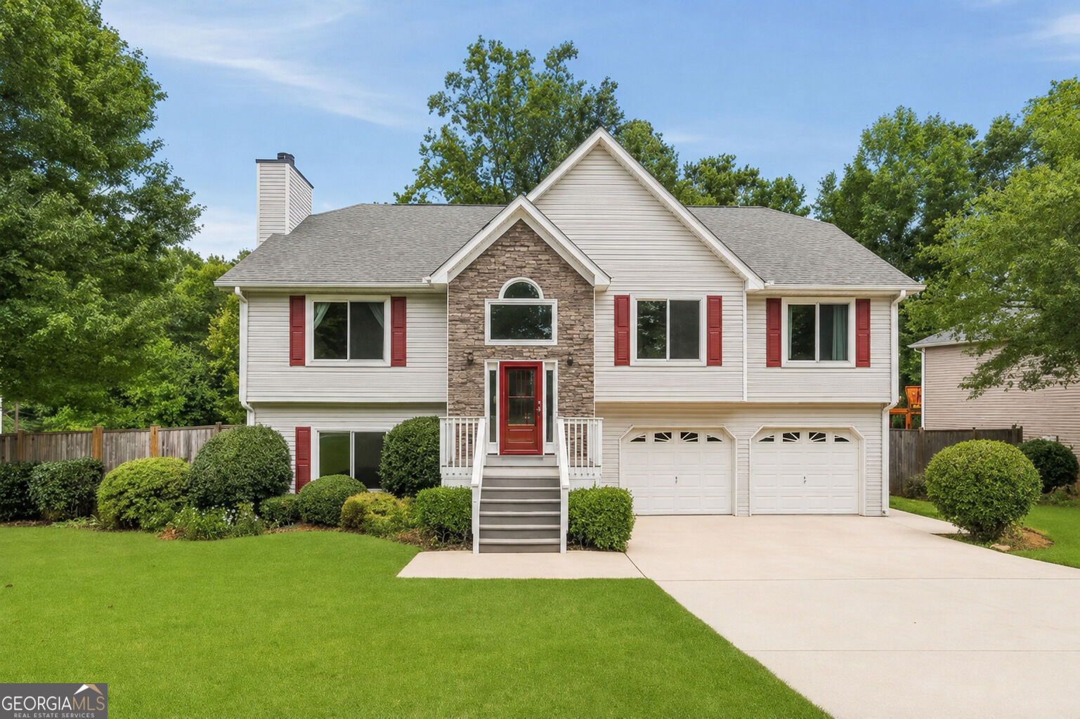 1045 Queensbury Run