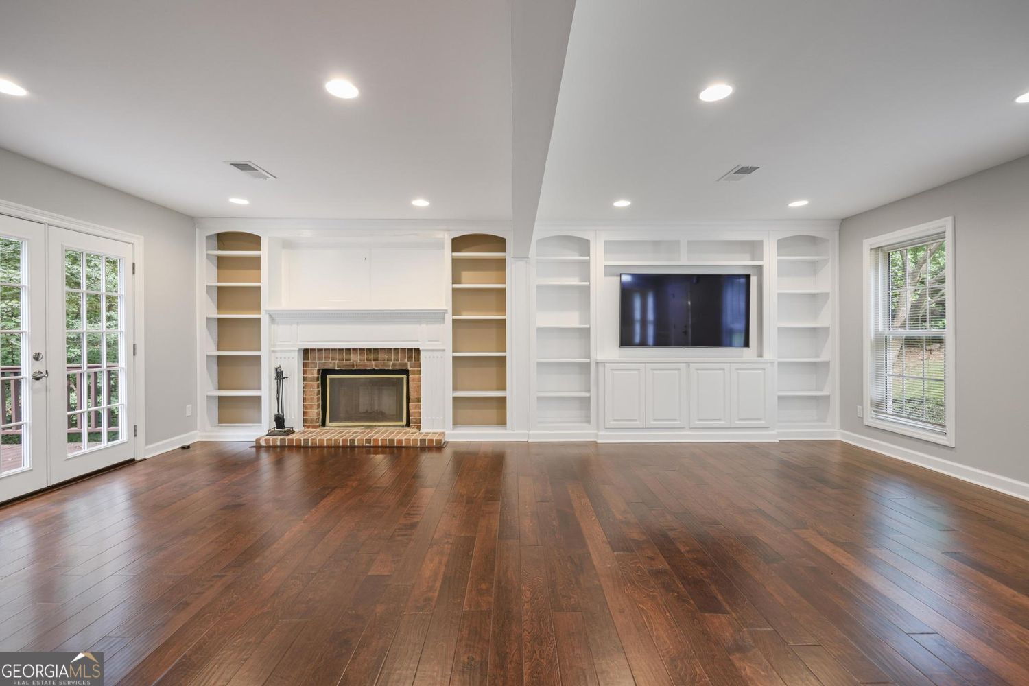 525 Cranberry Place