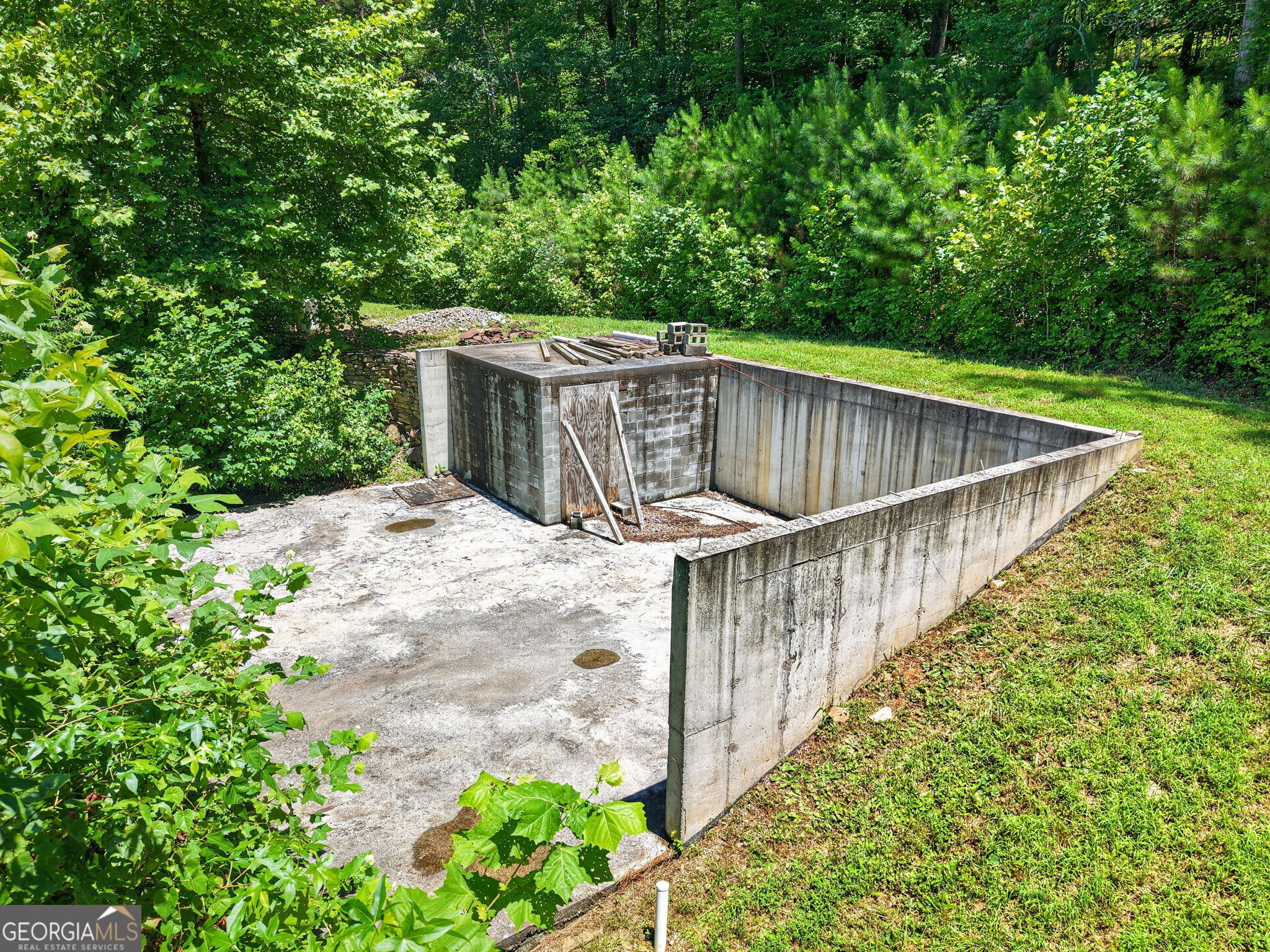 3182 Cove Road