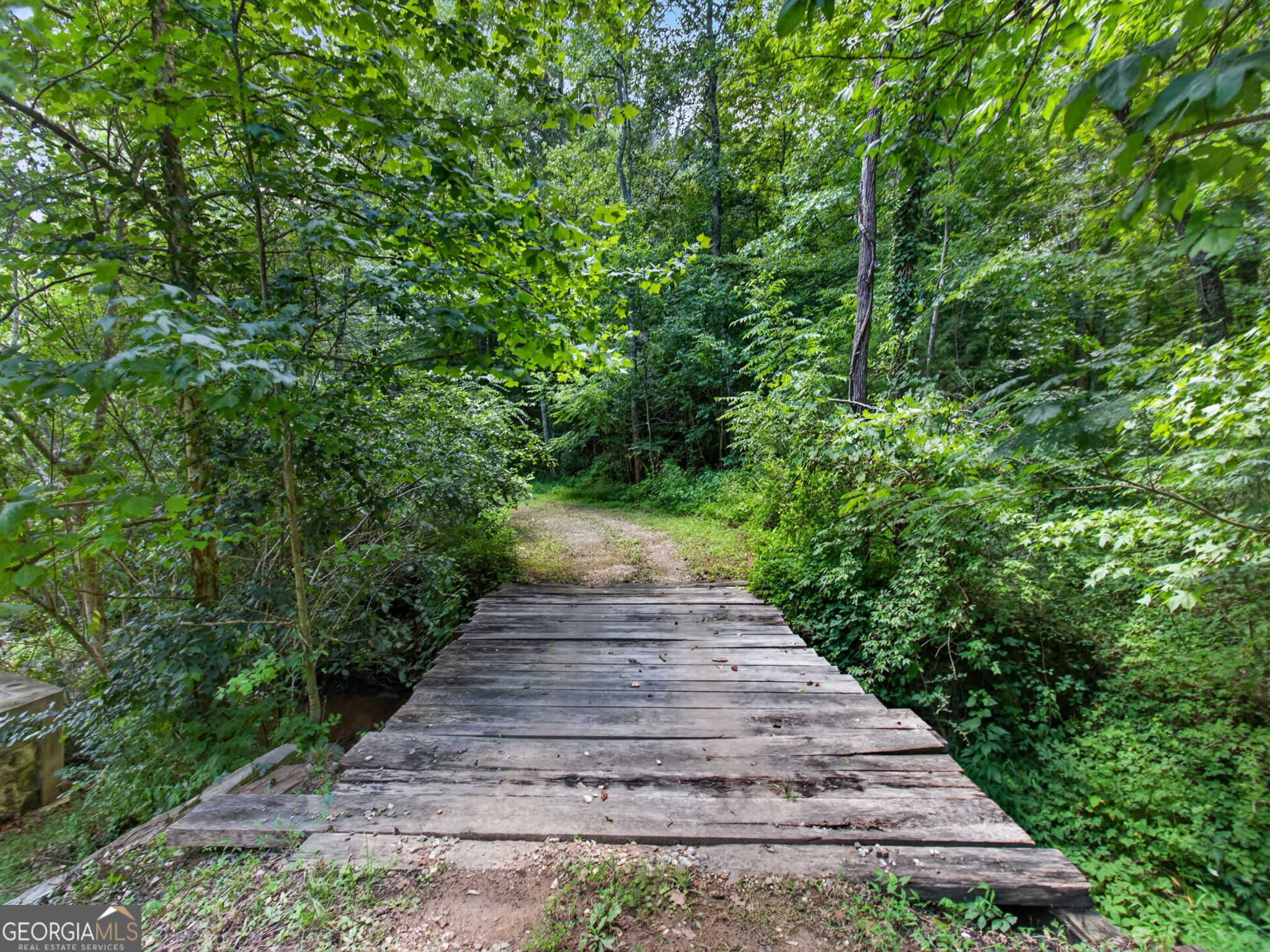 3182 Cove Road