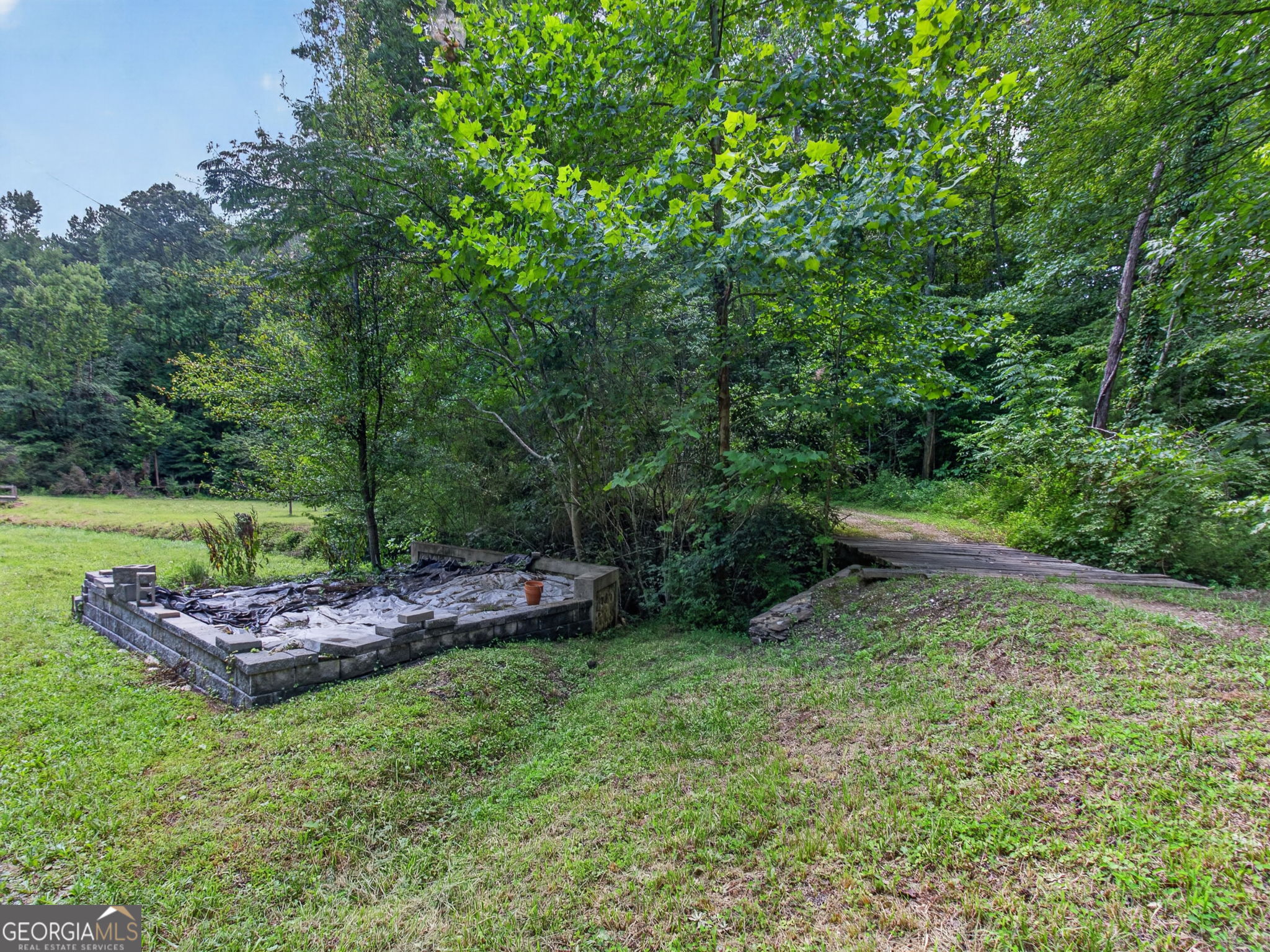3182 Cove Road