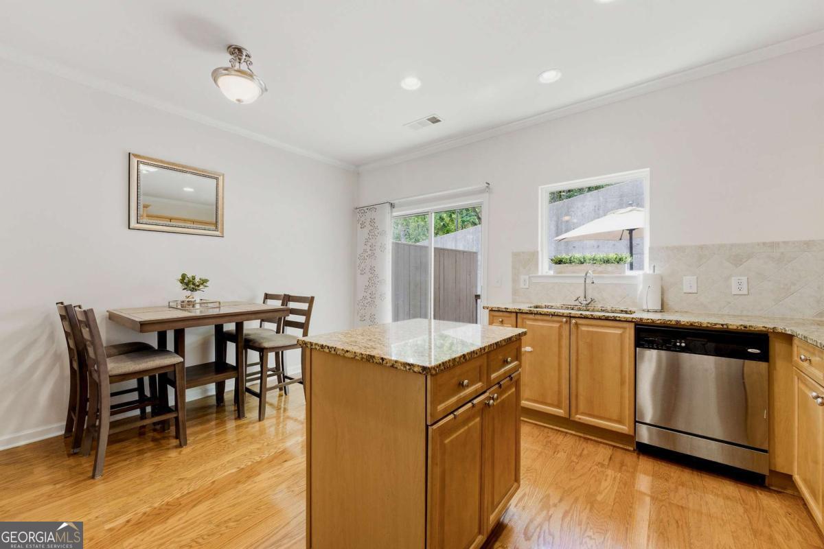 1524 Liberty Parkway NW