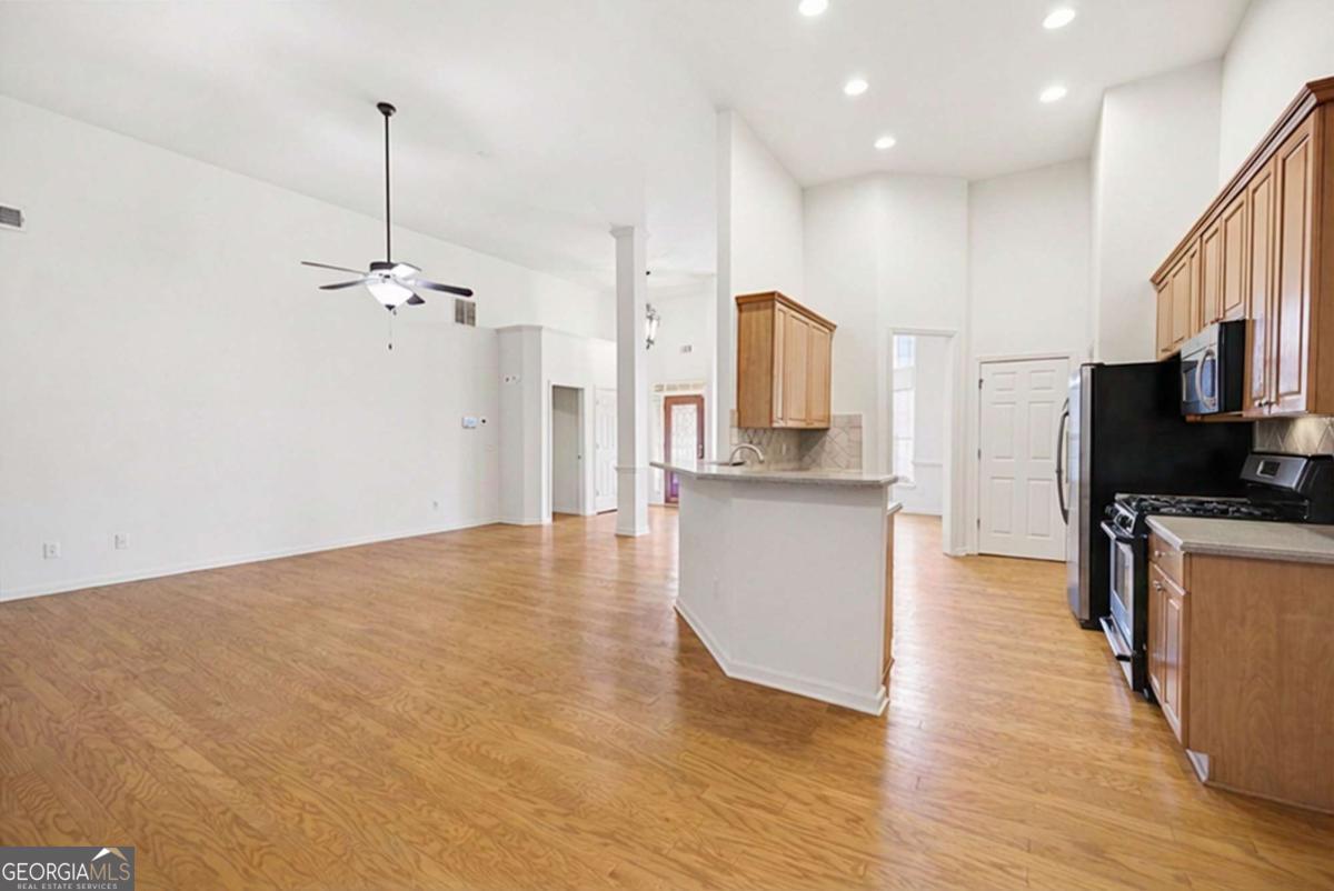 3155 Esplanade Circle SW
