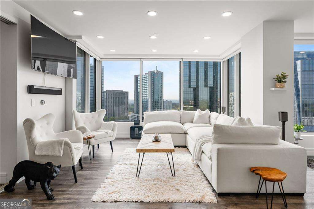 3338 Peachtree Road # 2207