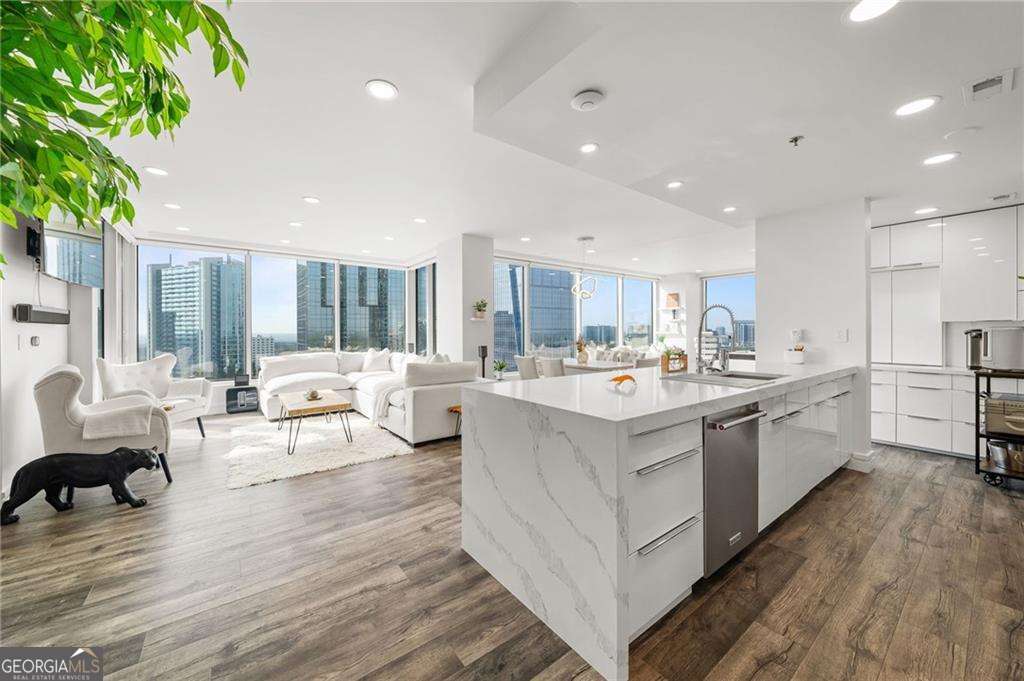 3338 Peachtree Road # 2207