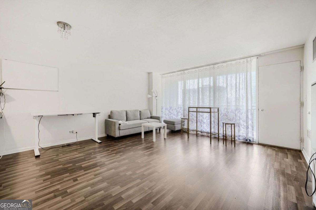620 Peachtree Street NE # 1207